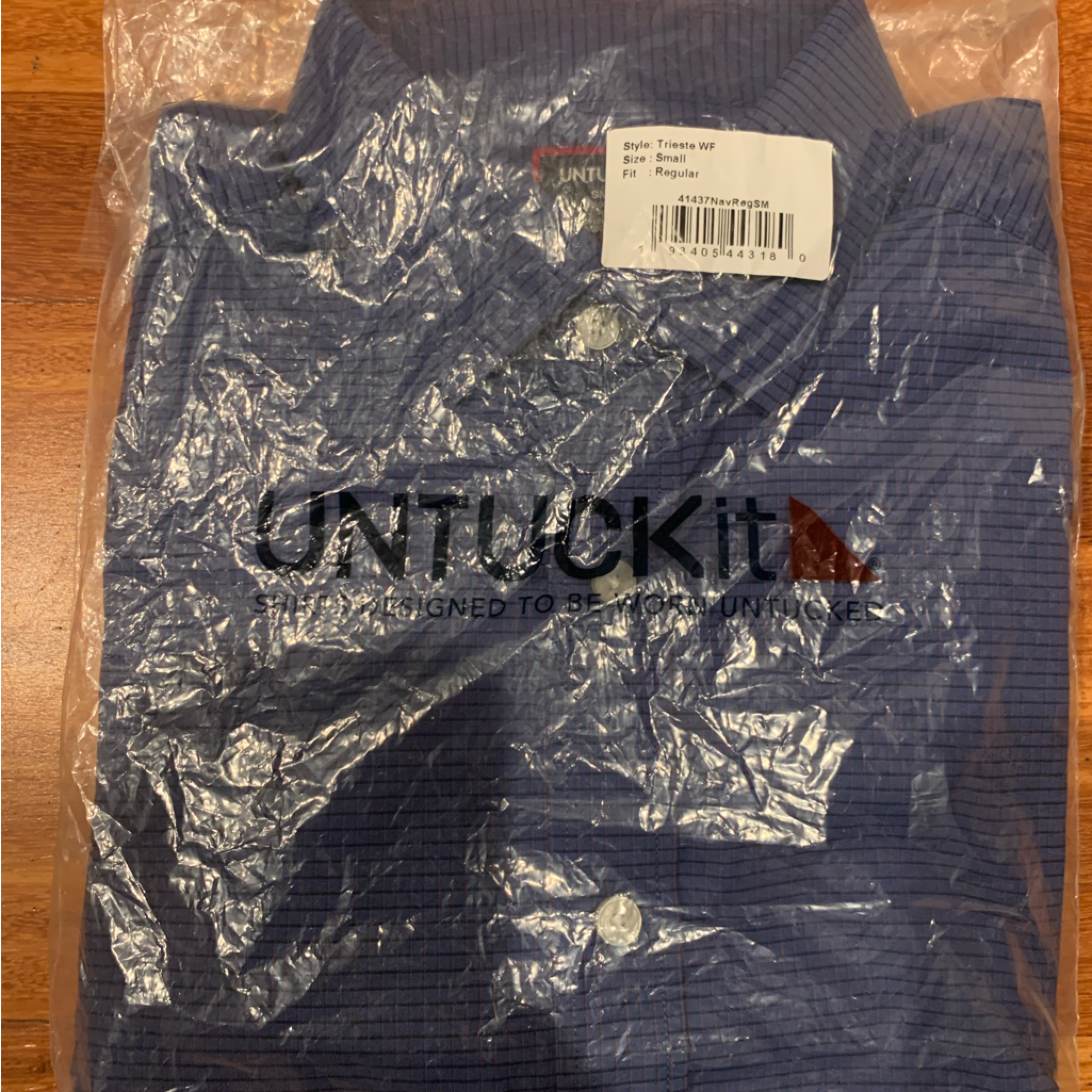 Untuckit Performance Shirt Size Small Traditional Fit Nwt